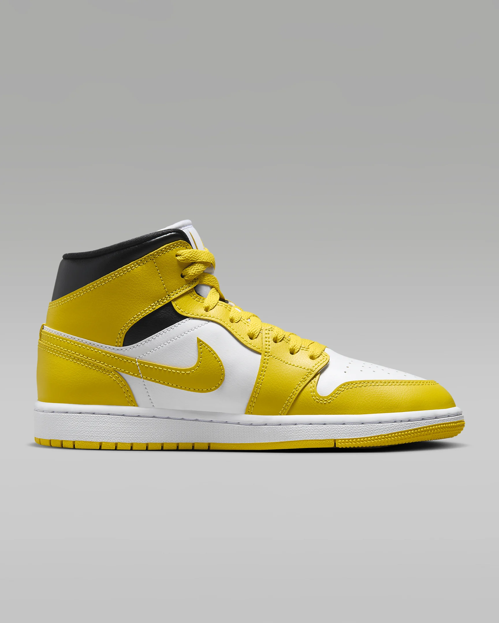 AIR JORDAN Mid #